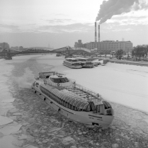 ледокол Фердинанд на Москве реке
