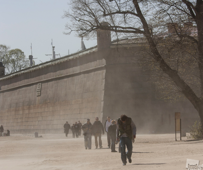 Песчаная буря у стен Петропавловской крепости