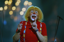 Единственный в мире дирижер-клоун Мелвин Тикс