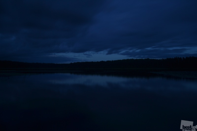 вечернее озеро